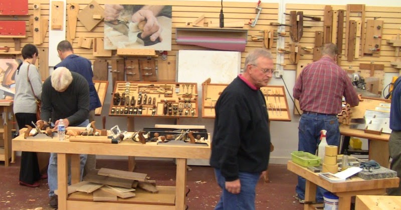 Close Grain: Lie-Nielsen Hand Tool Event At CVSW