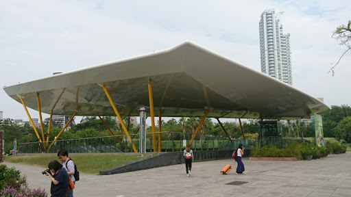 高雄捷運中央公園站