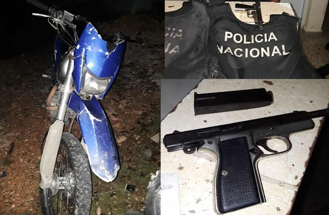 Apresan falsos agentes policiales con pistola ilegal y dos chalecos antibalas.