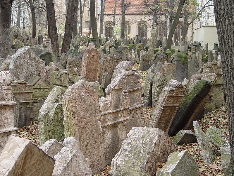 old-jewish-cemetery-10