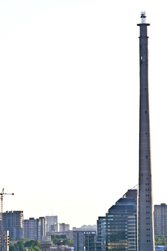 A torre abandonada de Ecaterimburgo