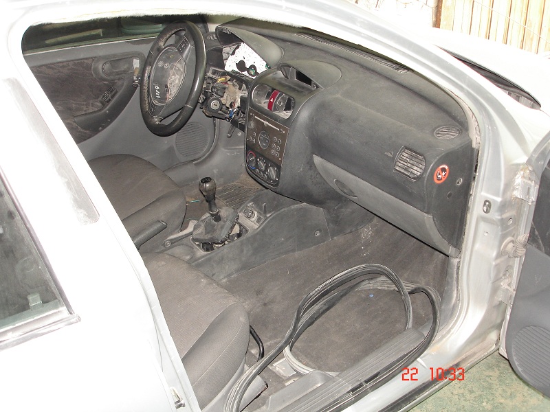 Reconstrucción de un Corsa II 1.7 TDI DSC01797