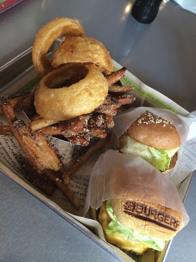 Hamburger Restaurant «BurgerFi», reviews and photos, 77 12th St NE, Atlanta, GA 30309, USA