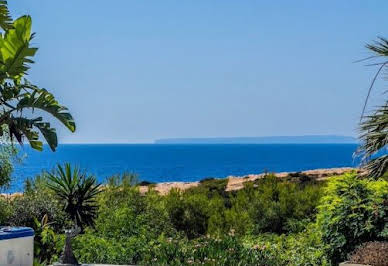 Villa with pool and terrace 3