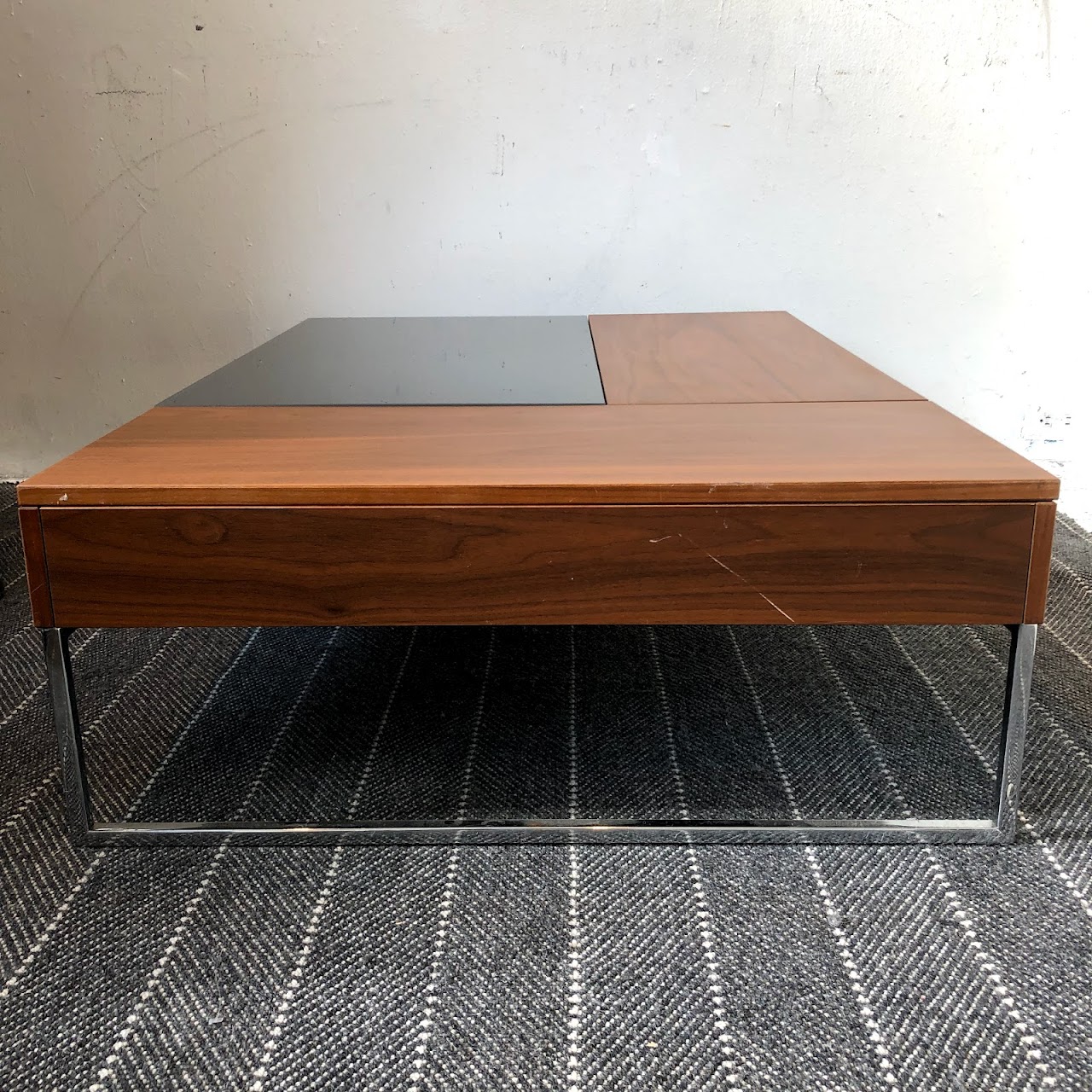 Lift-Top Coffee Table