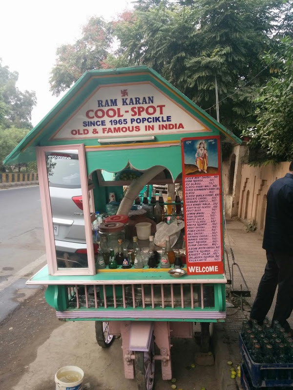 Try out the Kaala Khatta from this iconic street vendor