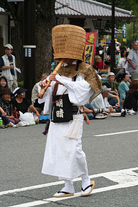 [Hình: 200px-Himeji_Oshiro_Matsuri_August09_126.jpg]