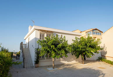 House with pool and terrace 3