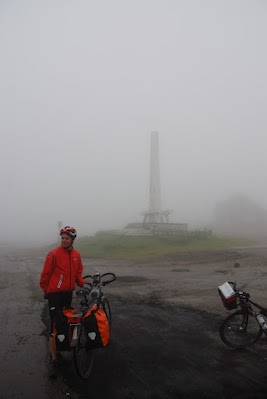 Dicker Nebel am Prislop Pass