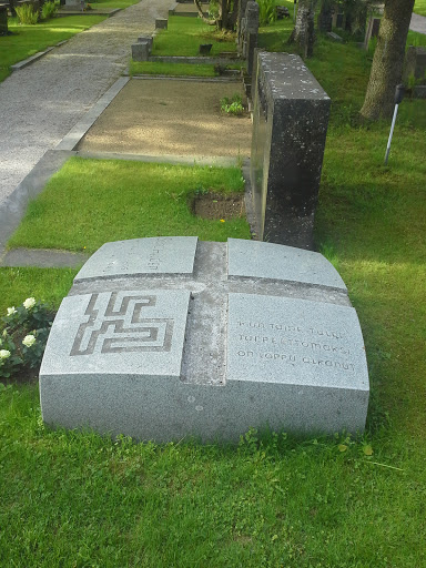 Sara Hildén cenotaph