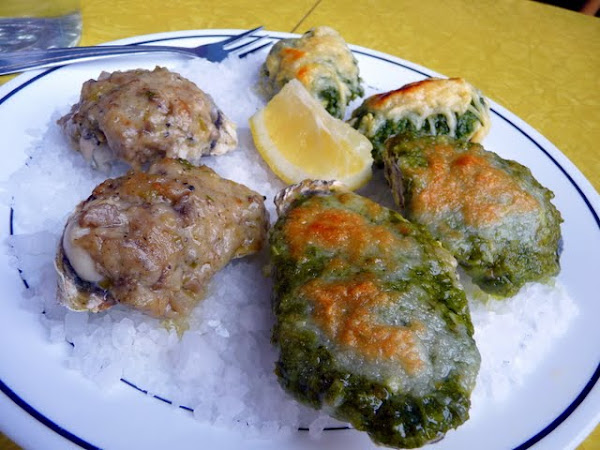 EaT: An Oyster Bar... Baked Oysters!