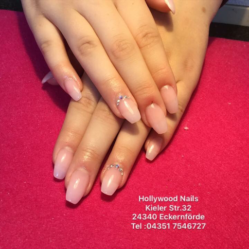 Nagelstudio Hollywood Nails Eckernförde logo