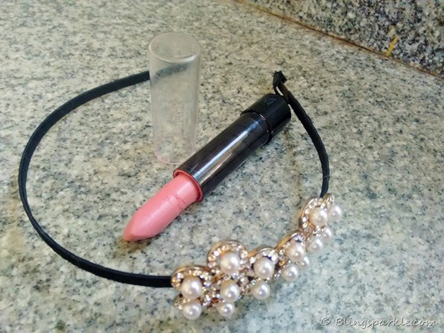 Oriflame pink lipstick