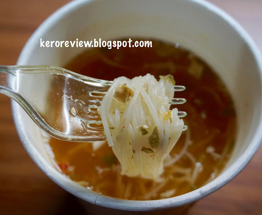 รีวิว มูนซูเน่ บะหมี่ถ้วยกึ่งสำเร็จรูปเกาหลี รสกิมจิ (CR) Review Korean Rice Cup Noodles with Kimchi Flavor, Moon Sune Brand.