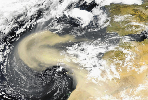 DESERT STORM: A sandstorm off northwest Africa stretches more than 1600km over the Atlantic