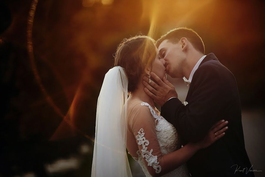 Fotografo di matrimoni Kurt Vinion (vinion). Foto del 22 aprile 2020