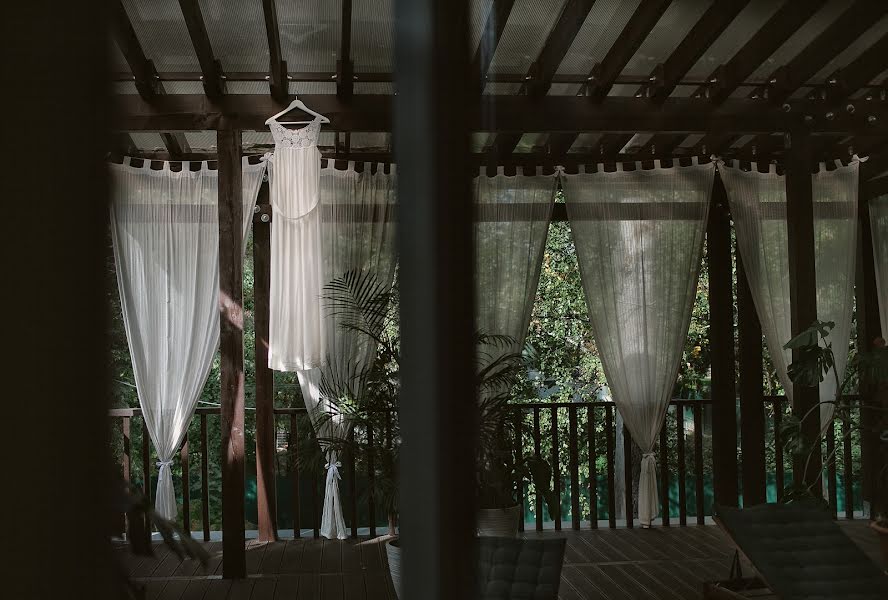 Fotógrafo de casamento Aleksey Galushkin (photoucher). Foto de 20 de outubro 2018