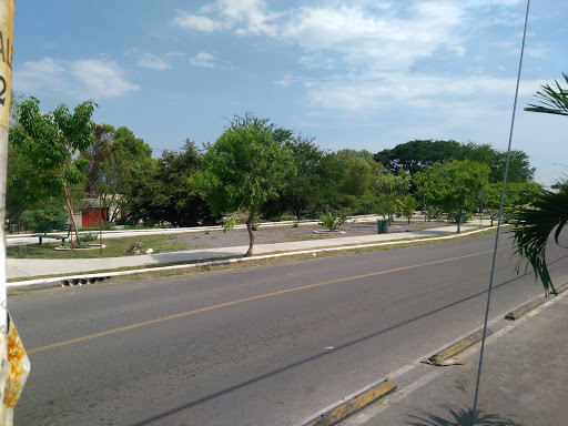 Jardin Principal Mirador, Av. República s/n, Mirador, 28048 Colima, Col., México, Parque | COL