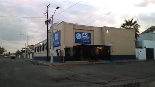 ESL Institute, Avenida Santos Degollado y Río Colorado 402, 1ro de Diciembre, 21260 Mexicali, B.C., México, Centro de formación | BC