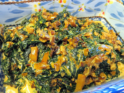 Easy vegetarian side dish: recipe for Creamed kale with caramelized onions