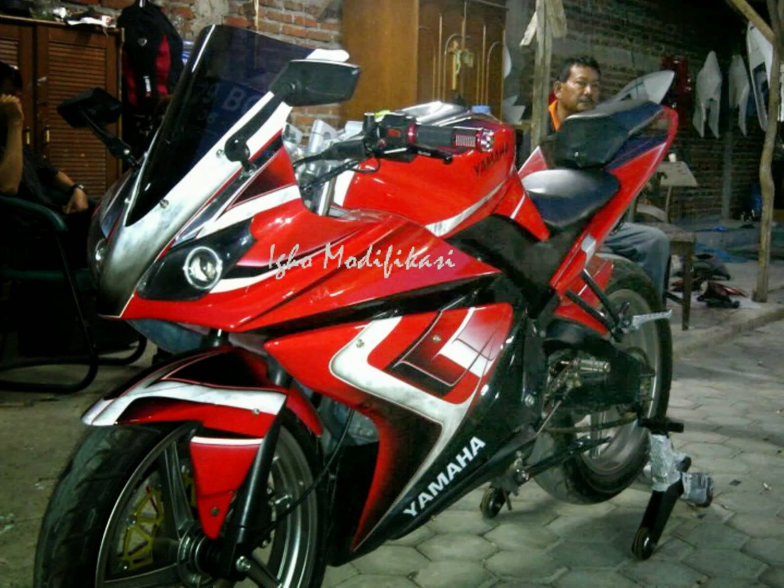 New Vixion Lightning Modifikasi R125