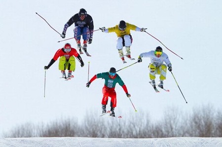 ski jumpers