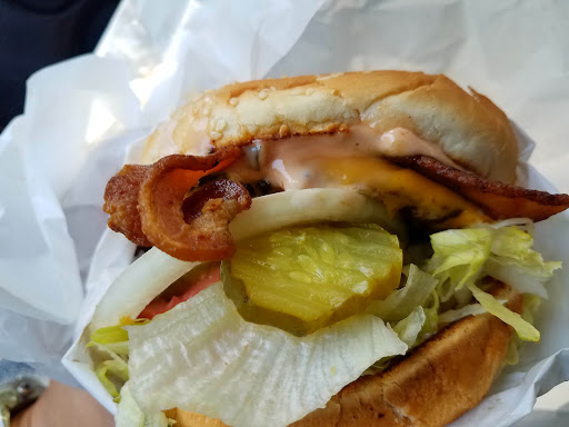 Restaurant «Boulevard Burgers», reviews and photos, 21718 Ventura Blvd, Woodland Hills, CA 91364, USA