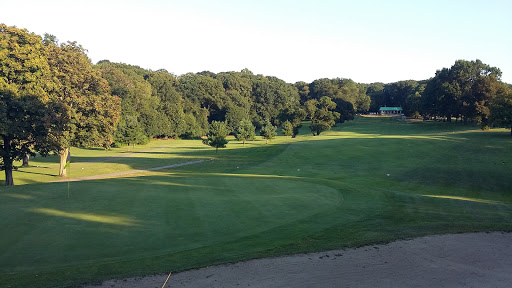 Golf Course «Forest Park Golf Course», reviews and photos, 101 Forest Park Dr, Woodhaven, NY 11421, USA