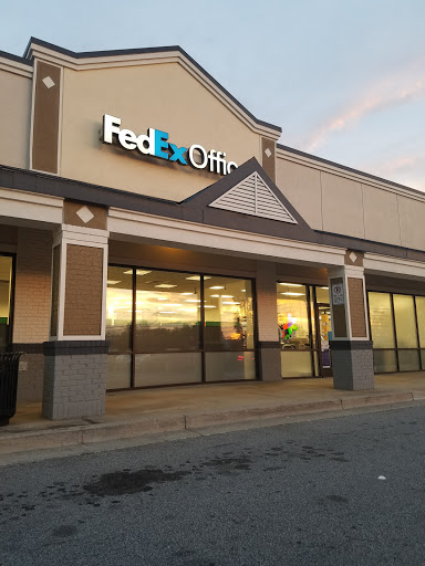 Print Shop «FedEx Office Print & Ship Center», reviews and photos, 1630 Scenic Hwy S, Snellville, GA 30078, USA