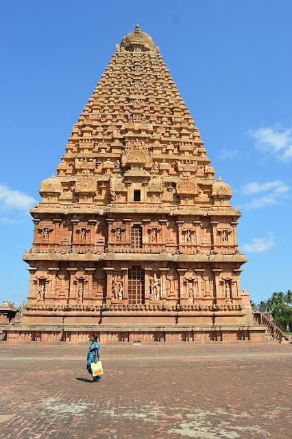 Sur de India en transporte público - Blogs de India - En bus de Kumbakonam a Trichy con parada en Tanjore (24)