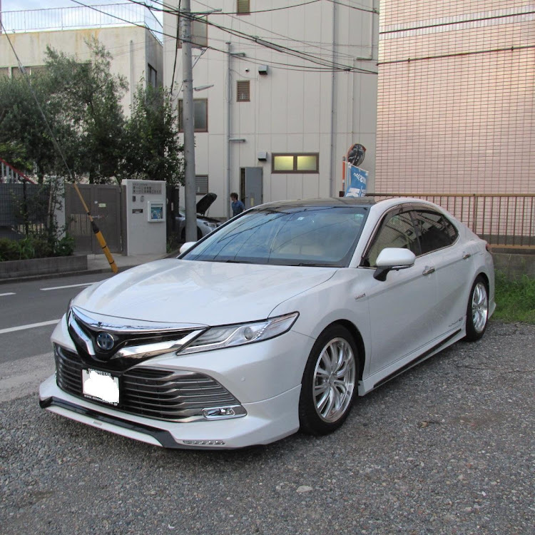カムリのテインフレックスZ・遂に愛車カムリがシャコタンスタイルに。・AXVH70カムリ、Gレザーパッケージ・カムリのノーマルサスは車高が高すぎる・やっぱ車はシャコタンスタイルがかっこいい。に関するカスタム事例の投稿画像3枚目