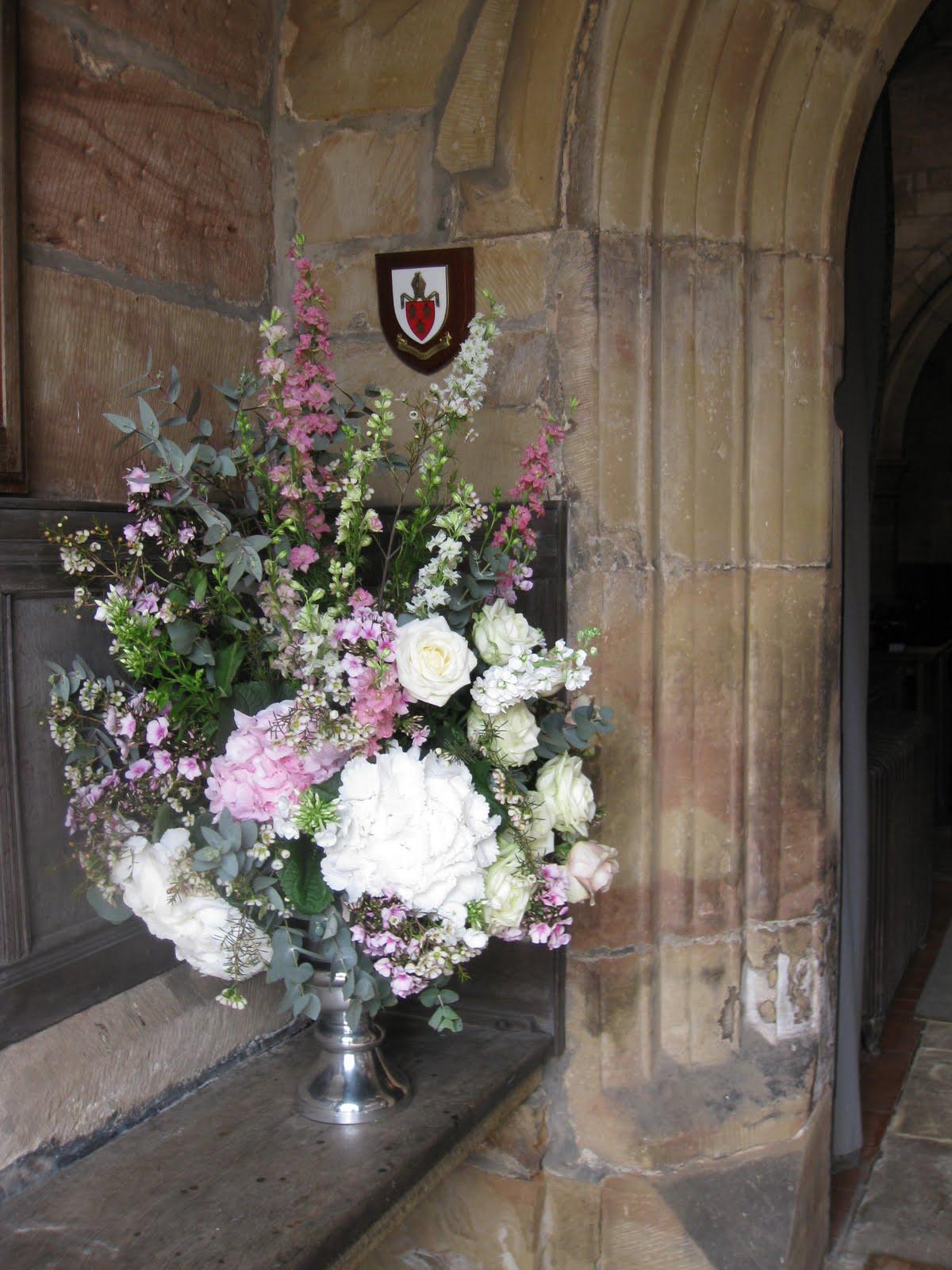 Elegant White Roses Wedding