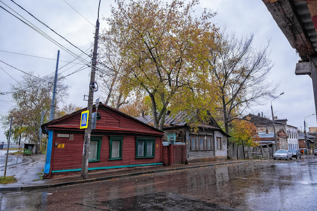 Деревянные дома на Обозной улице