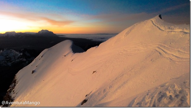 Amanhecer no Huayna Potosi