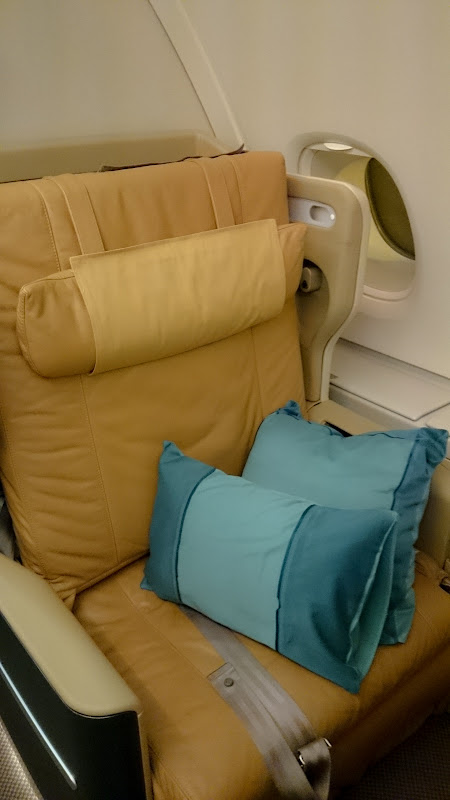 SIN FRA LHR 8 - REVIEW - Singapore Airlines : Business Class - Singapore to Frankfurt (A380)