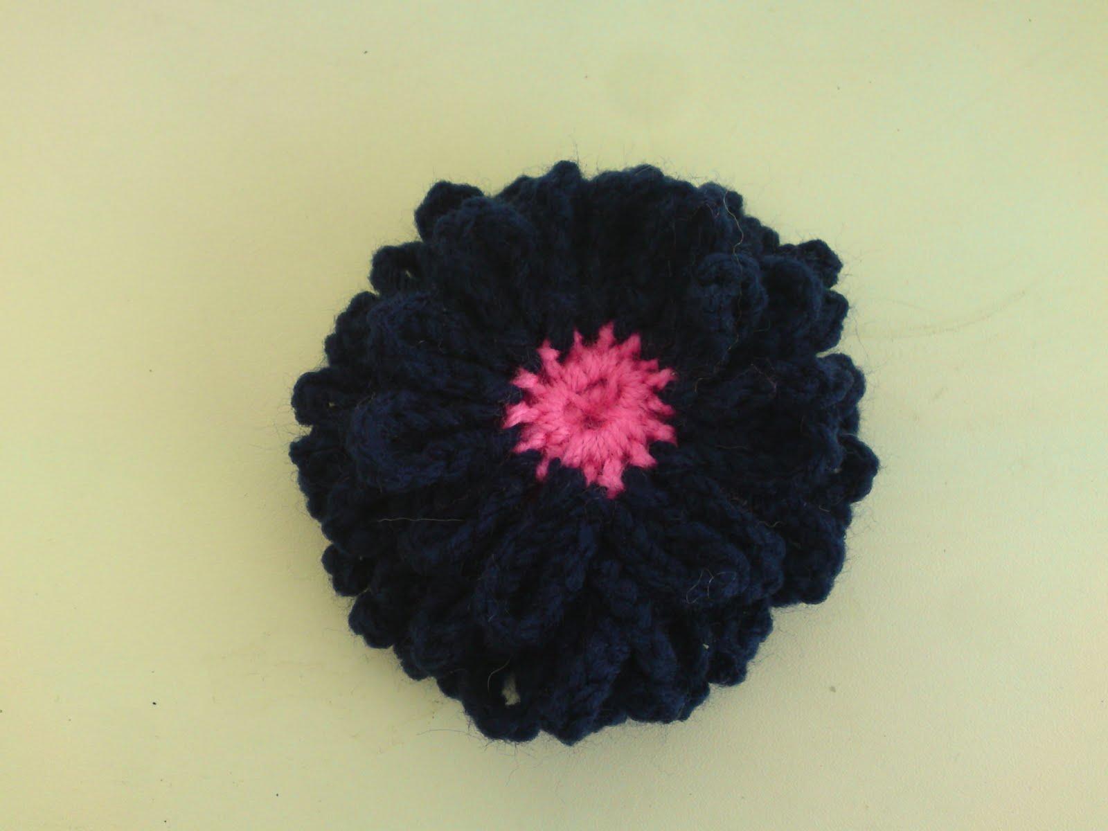 navy blue with cerise centre