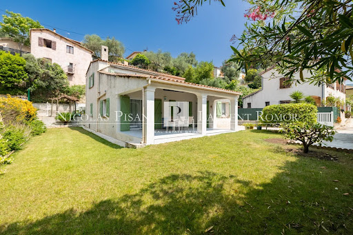 Villa with terrace 1