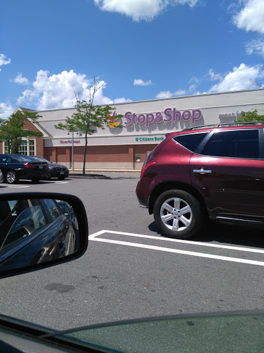 Grocery Store «Stop & Shop», reviews and photos, 90 Pleasant Valley St, Methuen, MA 01844, USA