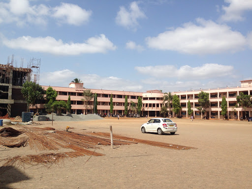 Mahatma Gandhi Vidyalaya, Wada Rd, Bazarpeth, Khed, Maharashtra 410505, India, School, state MH