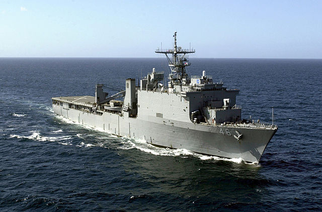 파일:external/upload.wikimedia.org/640px-USS_Tortuga_%28LSD-46%29.jpg