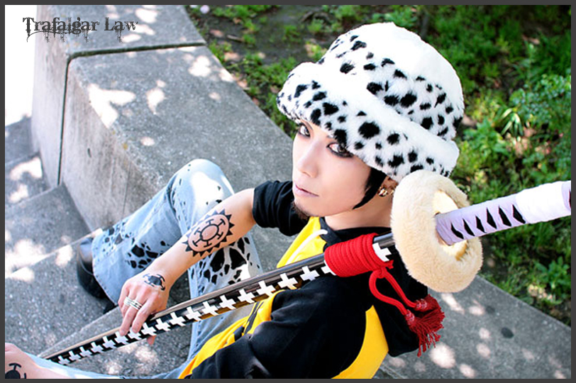 Résultat de recherche d'images pour "cosplay one piece trafalgar law"