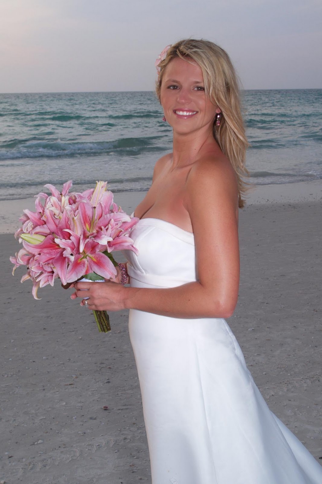 pink oriental lily wedding