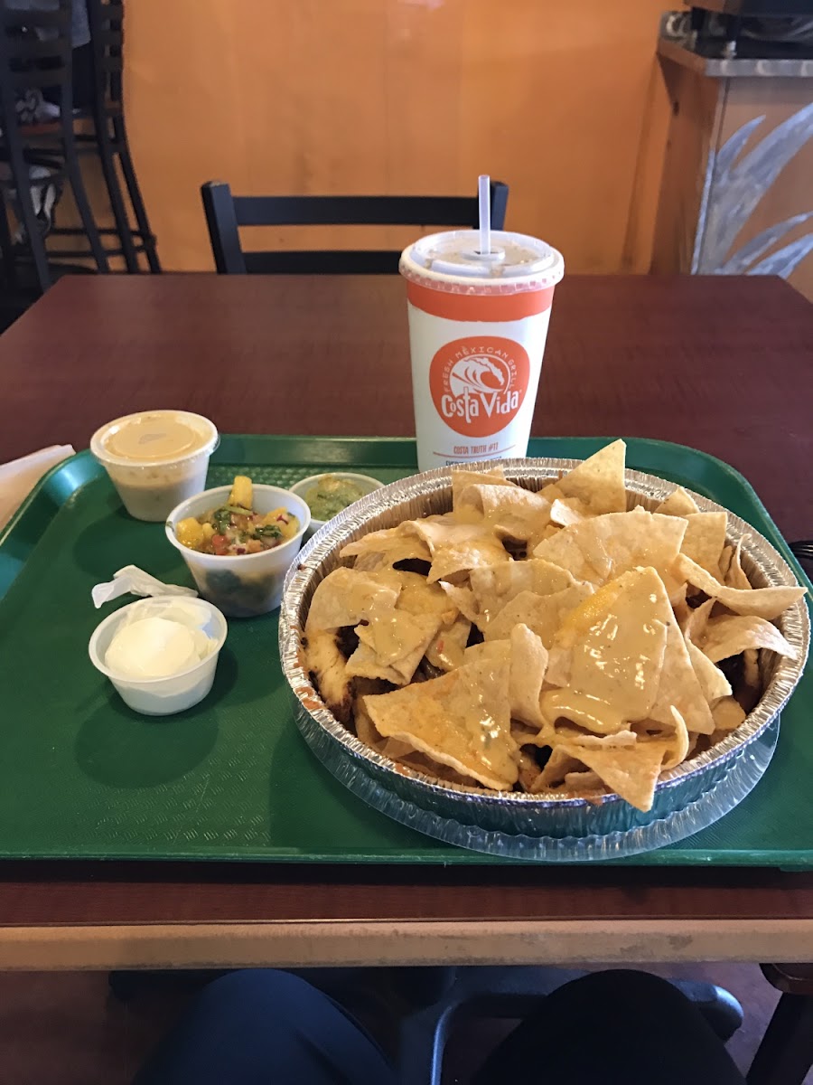 Chipotle Raspberry Chicken Nachos with all the toppings on the side!!!