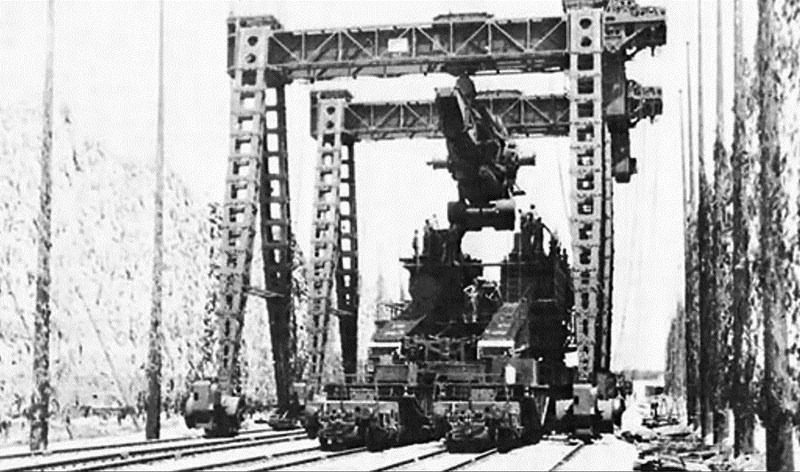 Sandboxx  The Nazi Schwerer Gustav rail gun: Big bang for the