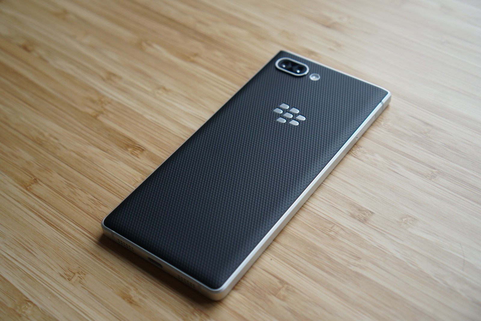 الإعلان عن BlackBerry KEY2 بمميزات رائعة ستفاجئ الجميع 