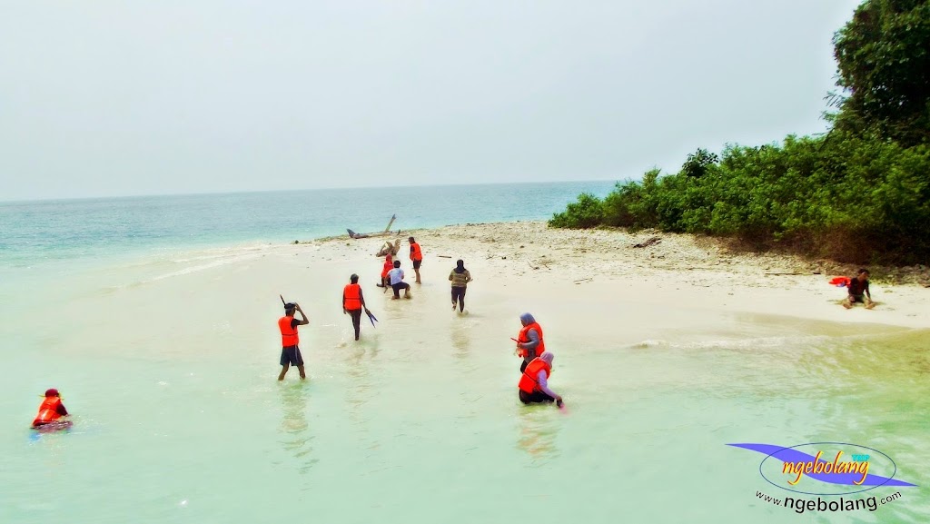 krakatau ngebolang