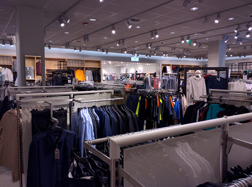 Clothing Store «H&M», reviews and photos, 601 Donald Lynch Blvd, Marlborough, MA 01752, USA