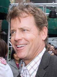 Greg Kinnear Net Worth, Age, Wiki, Biography, Height, Dating, Family, Career