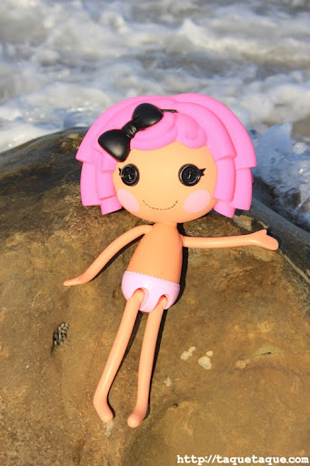 mi Lalaloopsy Crumbs Sugar Cookie en la playa (Estepona - Málaga)