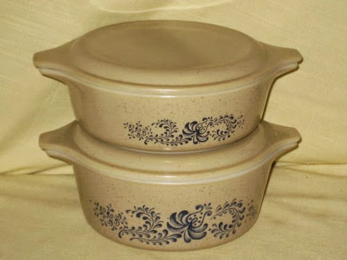  4 PIECE SET - Vintage 1970's Pyrex Beige  &  Blue 